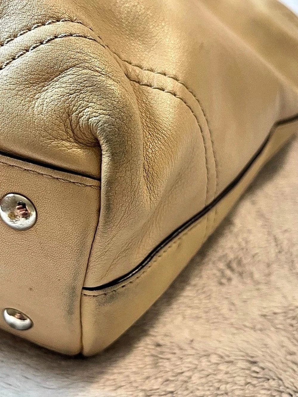 Coach Legacy East West Gallery Tote Beige Leather Bag - Picture 12 of 13
